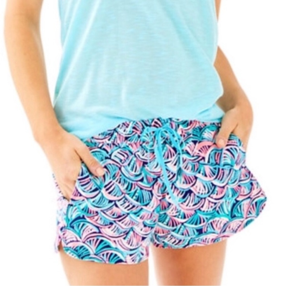 NWT Lilly Pulitzer Luxletic Run Around Shorts sz XL Neptunes Net